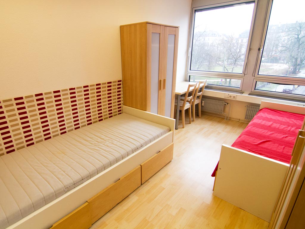 Habitación doble en apartamento en Frankfurt