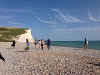 En balade sur les galets d'Eastbourne