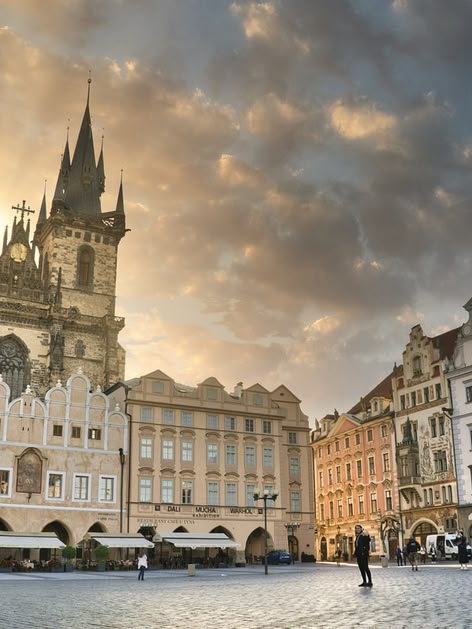 che lingua si parla a Praga