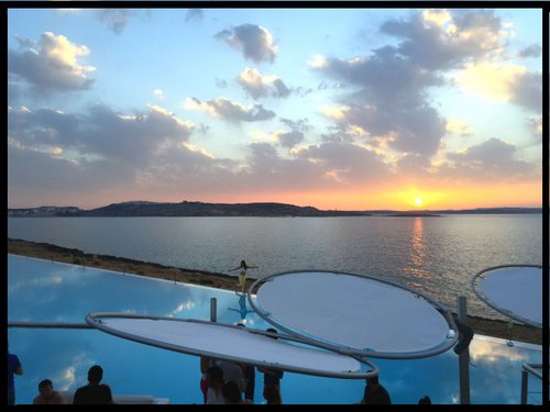 マルタ留学ブログ　マルタのナイトクラブ