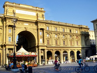 Ecole d'italien à Florence - Piazza della Repubblica