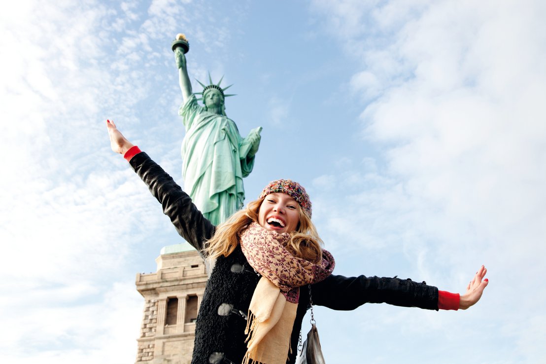 Estudiante de inglés en la Estatua de la Libertad, Nueva York