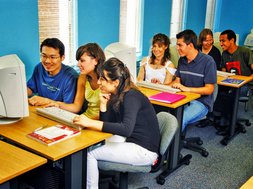 english language courses ottawa students computer lab