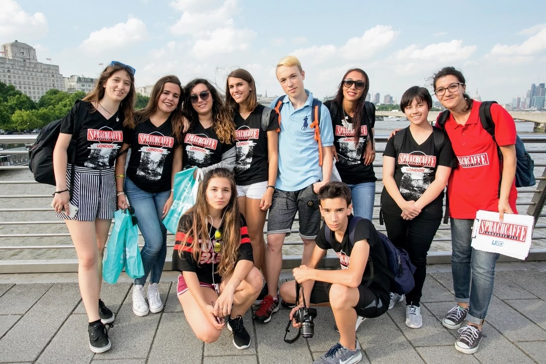 Grupo de estudiantes de inglés en Londres St. Margaret Grupo de estudiantes de inglés en Londres St. Margaret