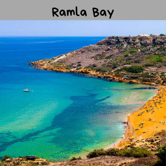 Ramla Bay ist eine der schönsten Orte in Malta. Dieser Malta Strand wird dich nicht entäuschen.