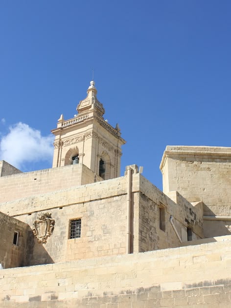 che lingua si parla a Malta