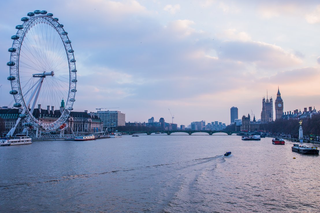 สถานที่ถ่ายหนัง-โรงเรียนสปร๊าคคาเฟ่