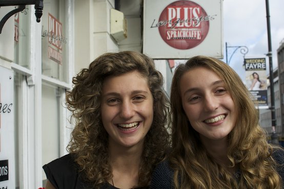 Experiência de Ester e Rachele Possanzini na Sprachcaffe