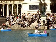 Passeio de barco em Madrid